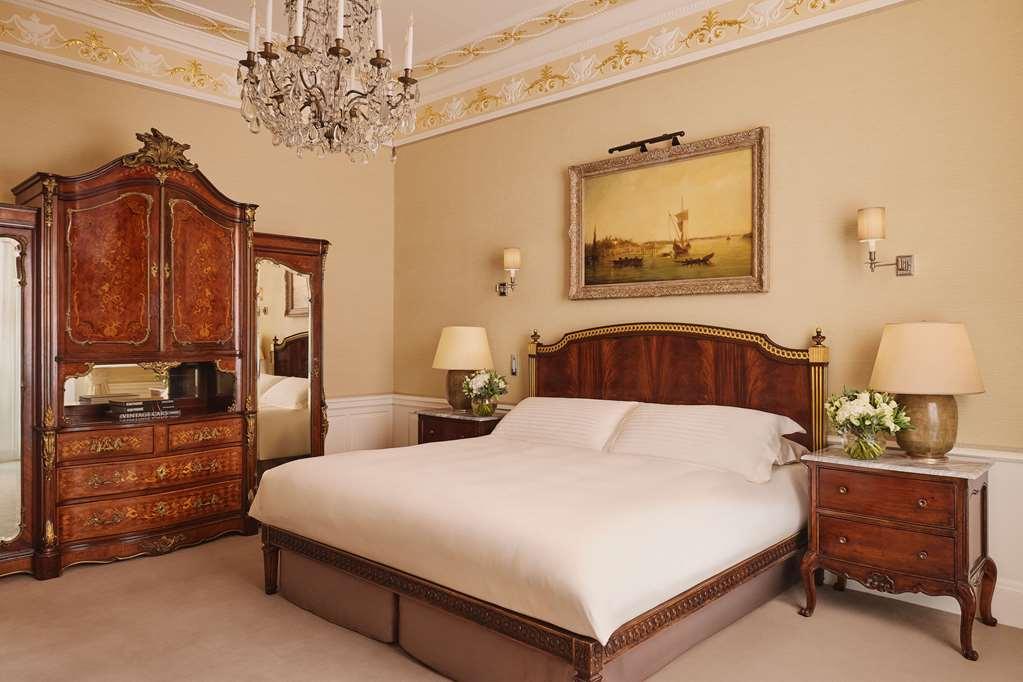 The Connaught, Maybourne London Szoba fotó