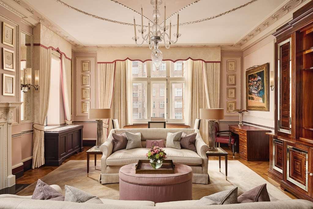 The Connaught, Maybourne London Szoba fotó